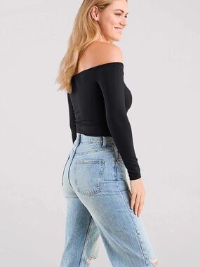 NUUDS Off-Shoulder Long Sleeve Bodysuit